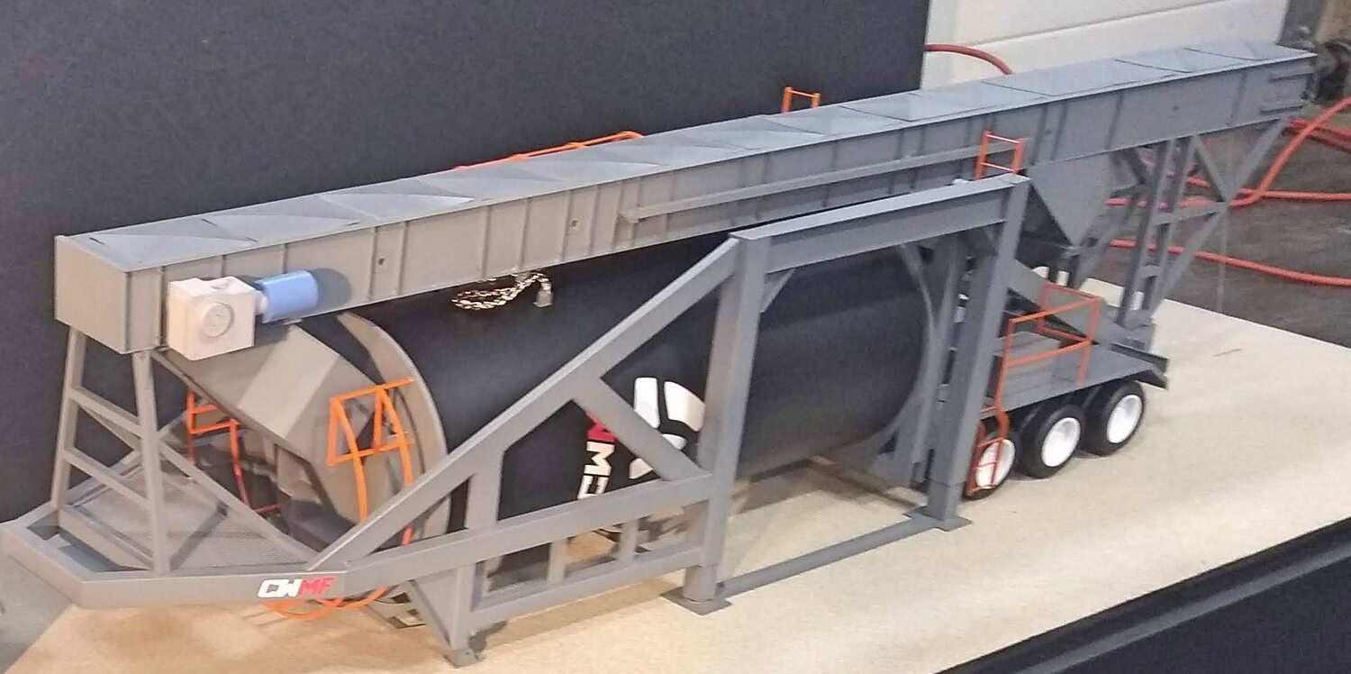 Another view of the CWMF Portable System scale model